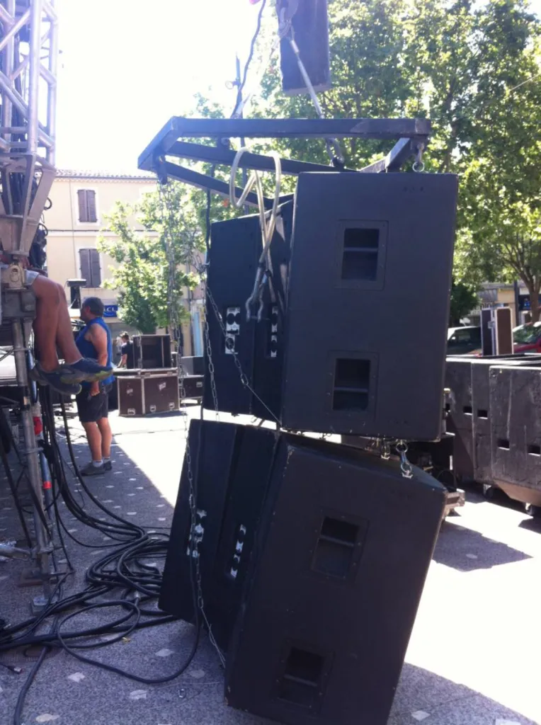 systeme son complet eaw 650z et LA400 avendre d'occasion