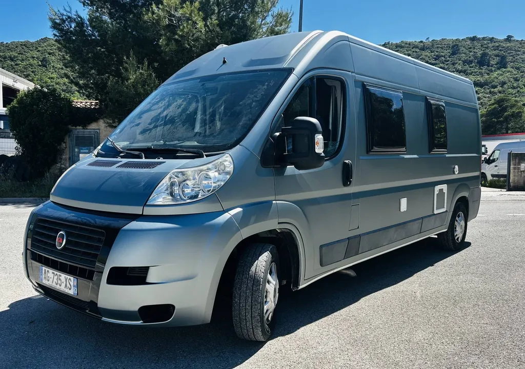 covering camping-car gris dans le var