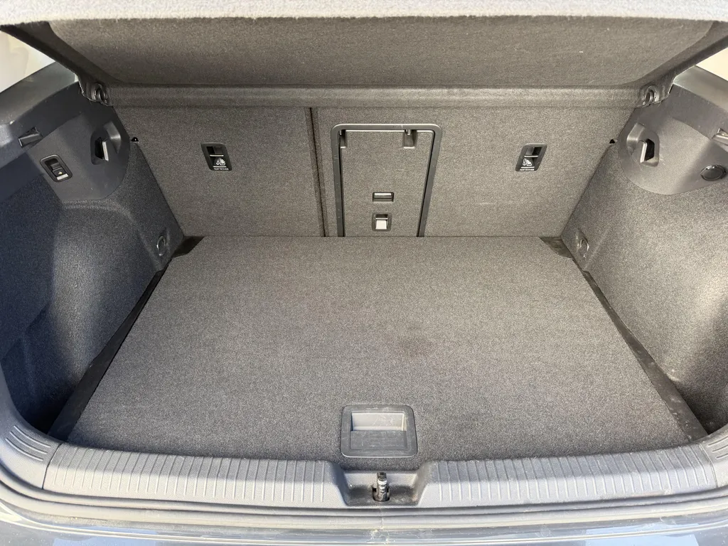 Volkswagen Golf occasion diesel automatique proche Rouen – compacte fiable et équipée idéale pour vos trajets en Normandie