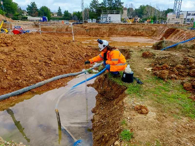 Sondages et prélèvements d'eau souterraine pour analyse d'agressivité sur les futurs ouvrages en béton à Eguilles dans les Bouches-du-Rhône (13)