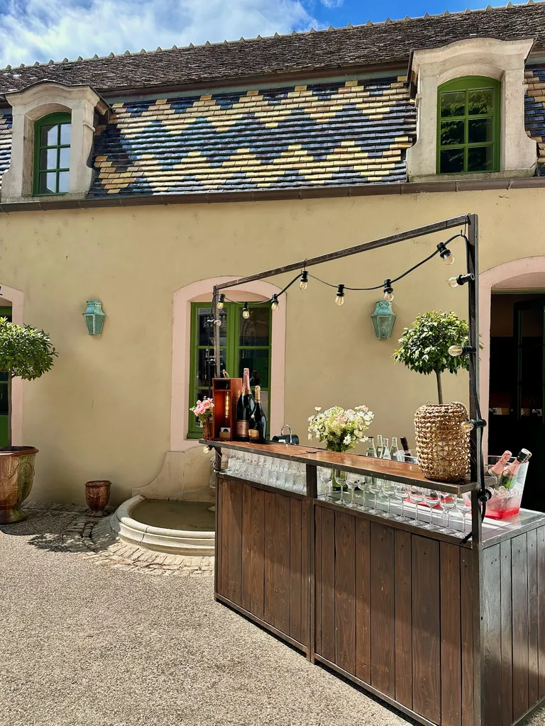 Organisation d'événément familial à Lyon et sa région, votre cousinade original avec un traiteur et des bars mobiles
