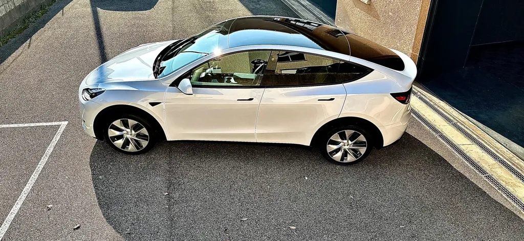 Protection carrosserie tesla model Y Lyon traitement céramique 