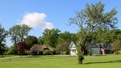 Vente d'un Domaine des prestige composé de 6 maisons d'habitation et d'un parc et bois de 8,7 Ha, dans la Vallé de la Risle, Eure 27