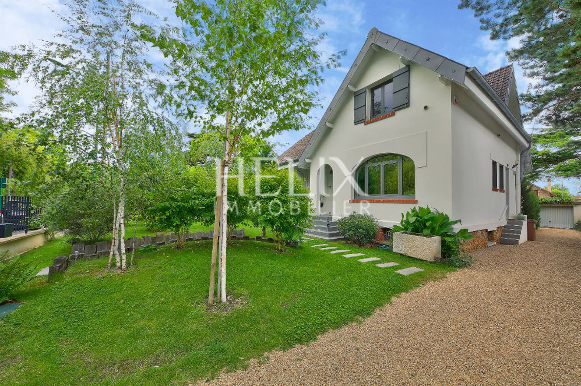 Maison Le Vésinet sur un parc