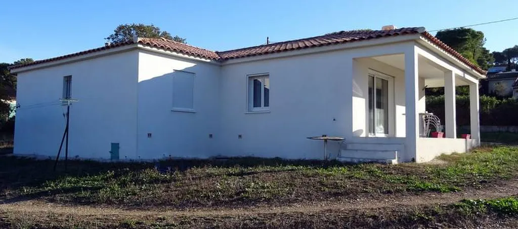 Construction maison de plein pied contemporaine à Giens.