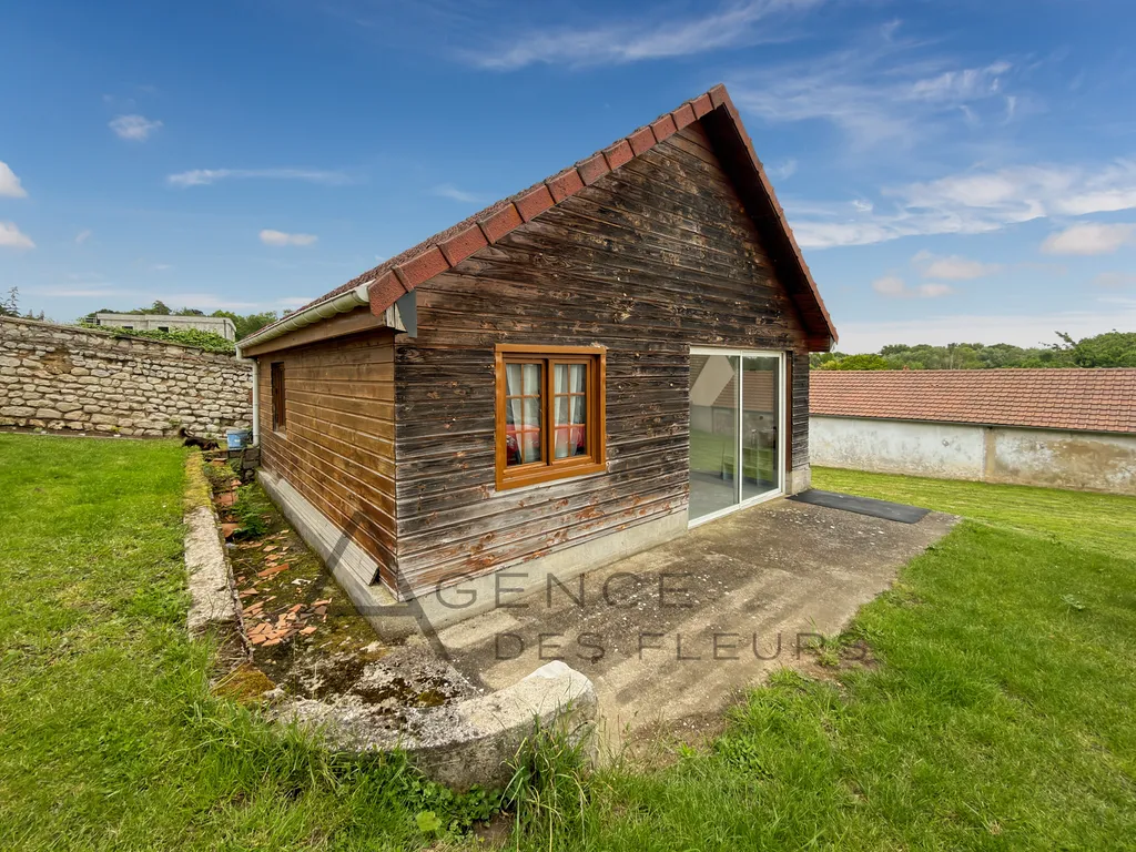 A vendre maison de 188 m² édifiée sur 4700 m² de terrain sur la commune de OISSEL