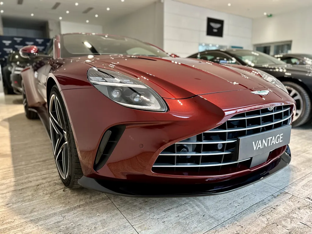 Pose de PPF pour une protection optimale de votre carrosserie en gardant l'éclat d'origine à Lyon