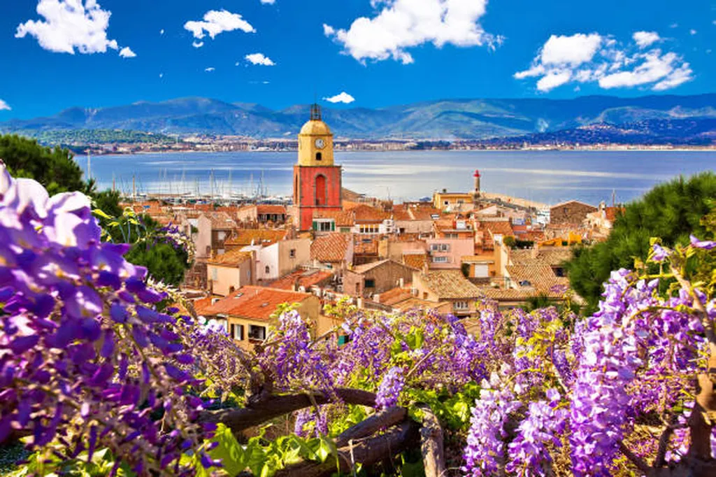Connectez vos Équipes et Explorez la Riviera Grâce à un Rallye Urbain Digital Innovant proche de Saint Tropez