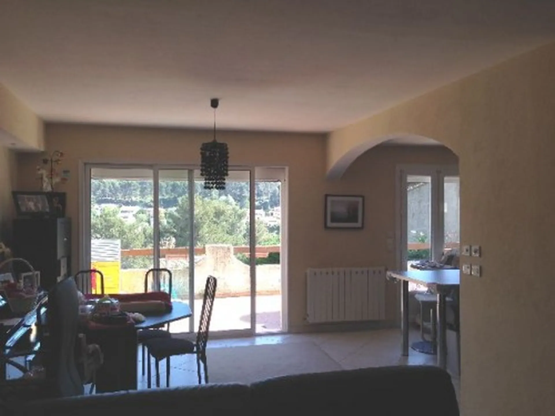 à la vente maison carnoux