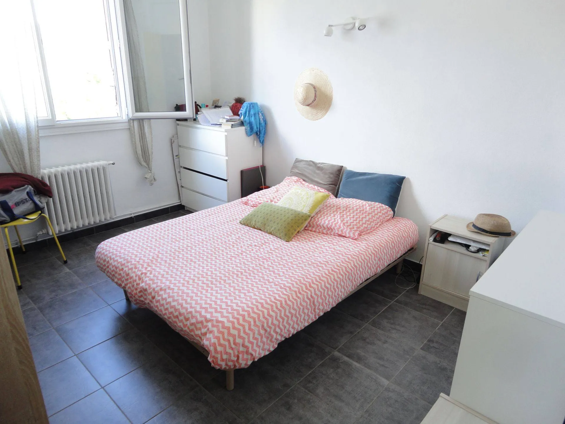 Appartement Carnoux en Provence avec balcon à vendre  T3 en centre ville, proche toutes commodités toutes commodités