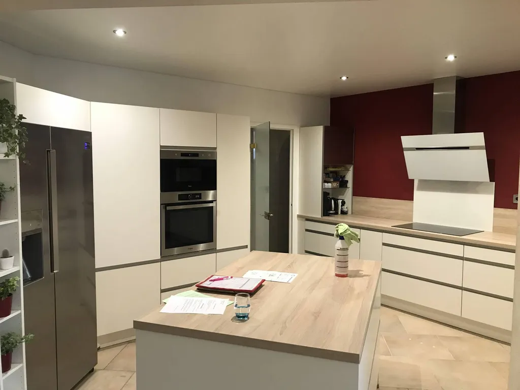 Plafond tendu blanc mat BARRISOL dans cuisine - Plafonds Tendus Occitans - Rabastens de Bigorre
