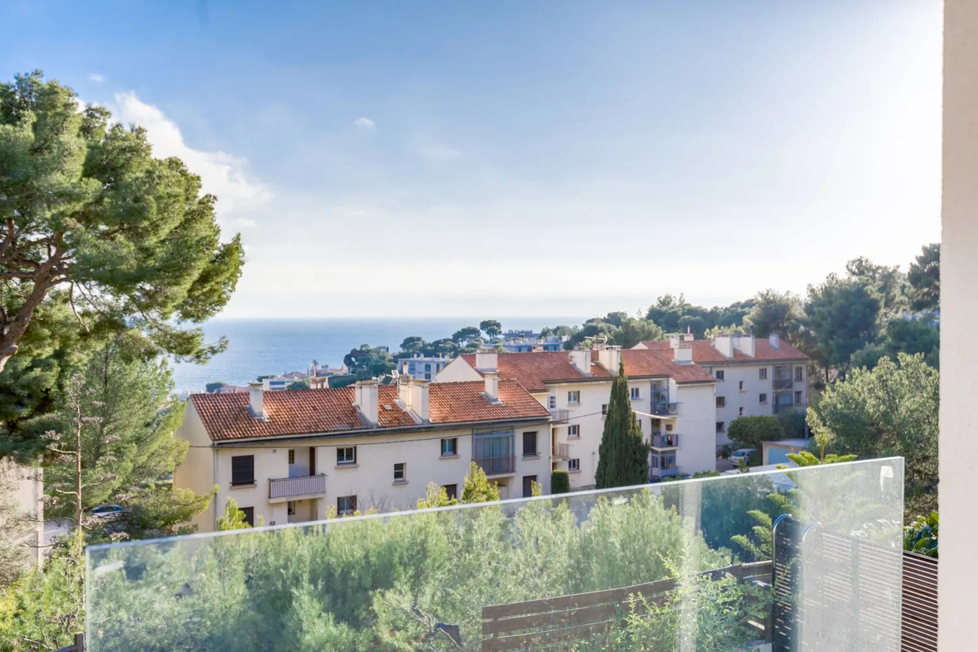 Vente maison Cassis  entièrement rénovée avec piscine, garage et vue mer