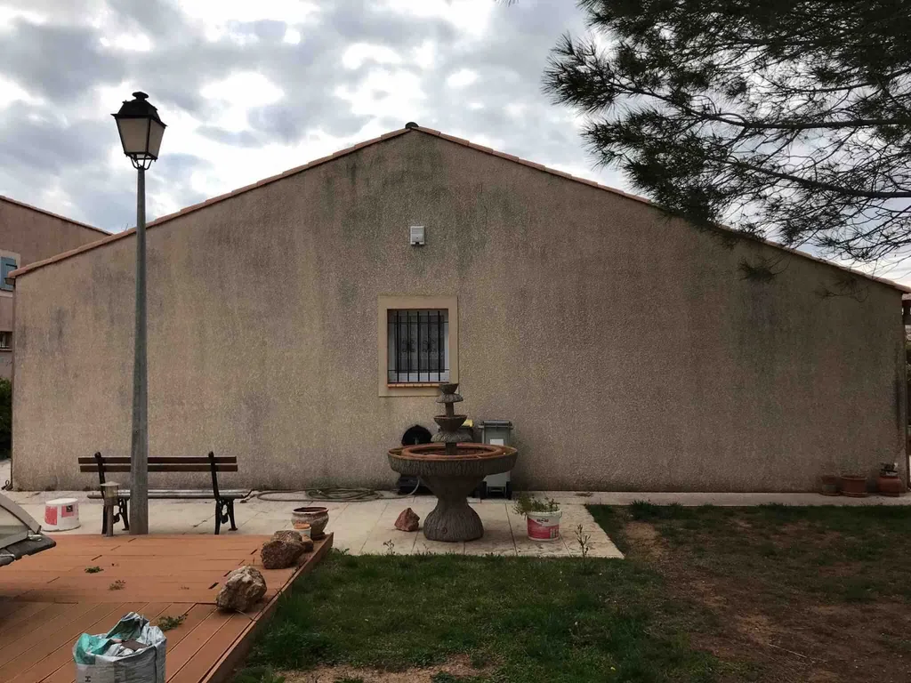 Rénovation d’une façade en pierre à Marseillan proche de Sète