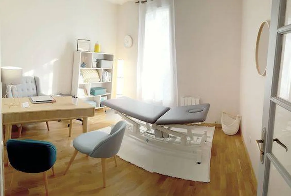 ENTREPRISE DE NETTOYAGE HEBDOMADAIRE D’UN CABINET MÉDICAL ET DE SES BUREAUX À PARIS 75012