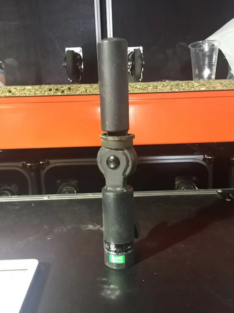 ADAPTATEUR PIED ENCEINTE INCLINABLE 35MM