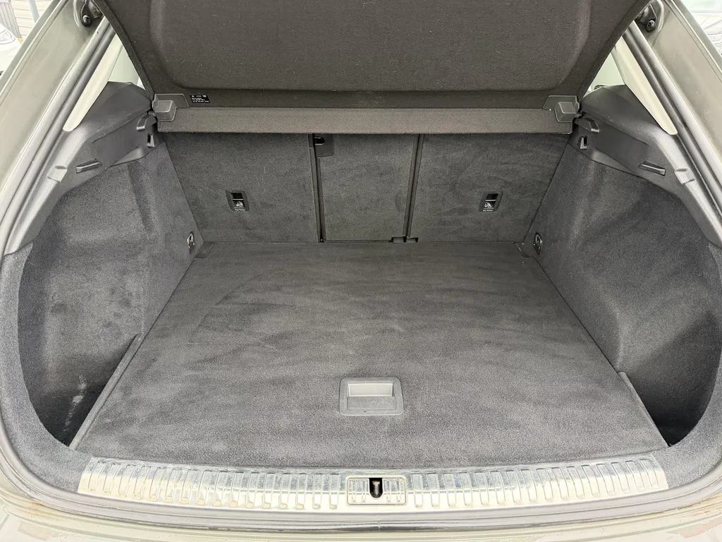 Audi Q3 occasion Le Havre : SUV diesel 150 ch S tronic disponible chez votre concessionnaire à La Frénaye