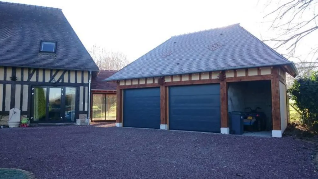 Société spécialisée dans l'extension de garage sur des maisons normandes à côté de Rouen 76 en Normandie