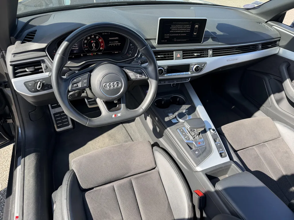 Vente Audi S5 Cabriolet occasion Quattro près du Havre : découvrez ce véhicule de sport haut de gamme chez Caudebec Automobiles