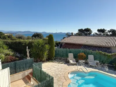 Villa 4 pièce(s) 3 chambre(s) 135 m² Les Issambres (83380)