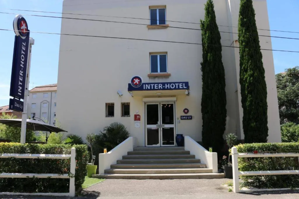 hotel bron inter hotel Dau Ly