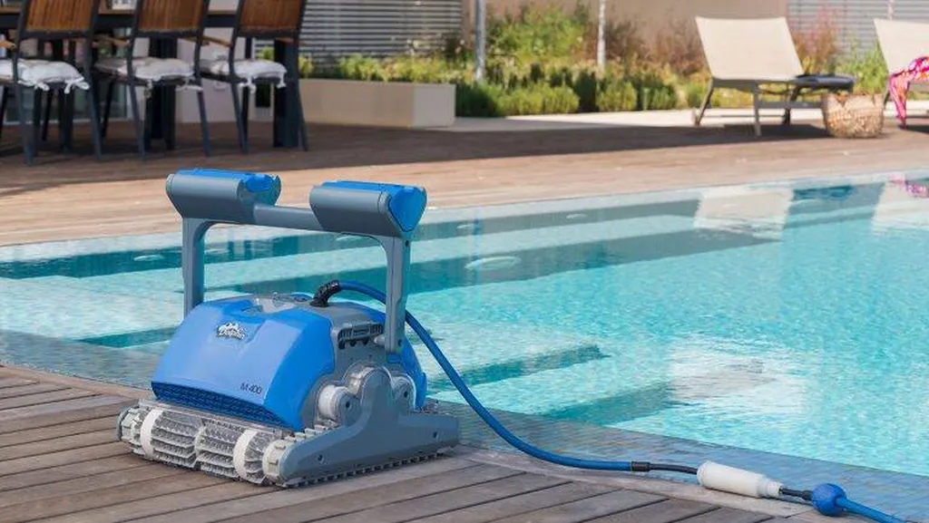 Robot électrique autonome - Dolphin M400 - Gamme M Line - Vinon-sur-Verdon 83560
