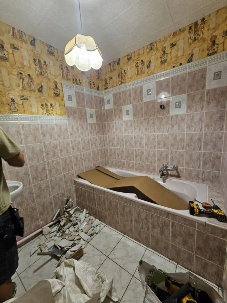 Remplacement de Baignoire par Douche pour personne âgée à Castelnaudary dans l'Aude (11) Occitanie