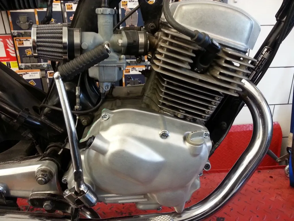 HONDA CB TWIN 125