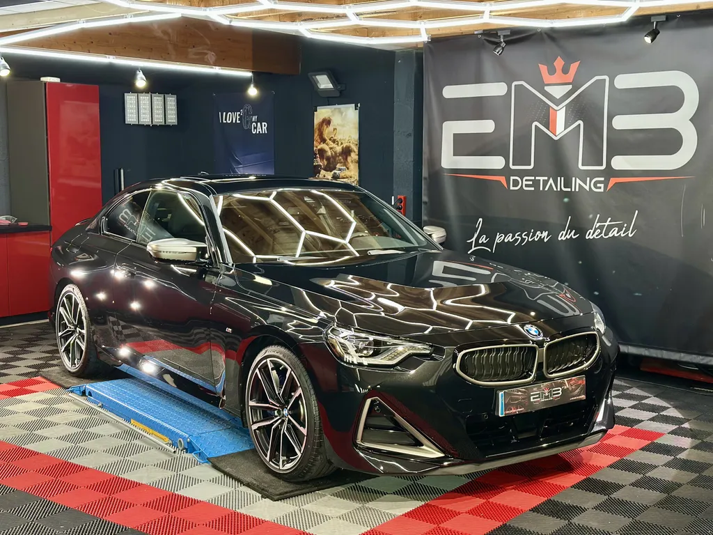 Detailing polissage protection carrosserie spécialiste BMW série 2 Brignais