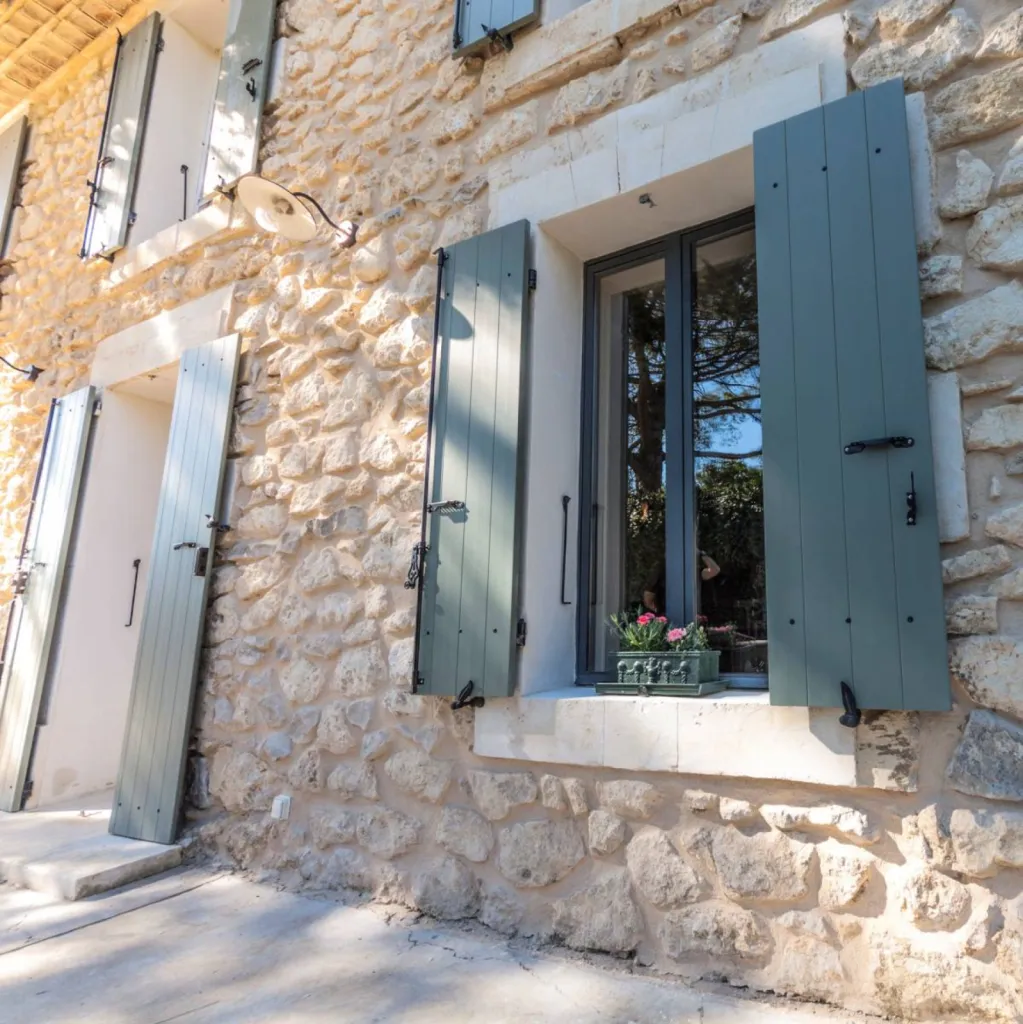 vente et iinstallation volets battants composite polyurethanes rossi salon de provence