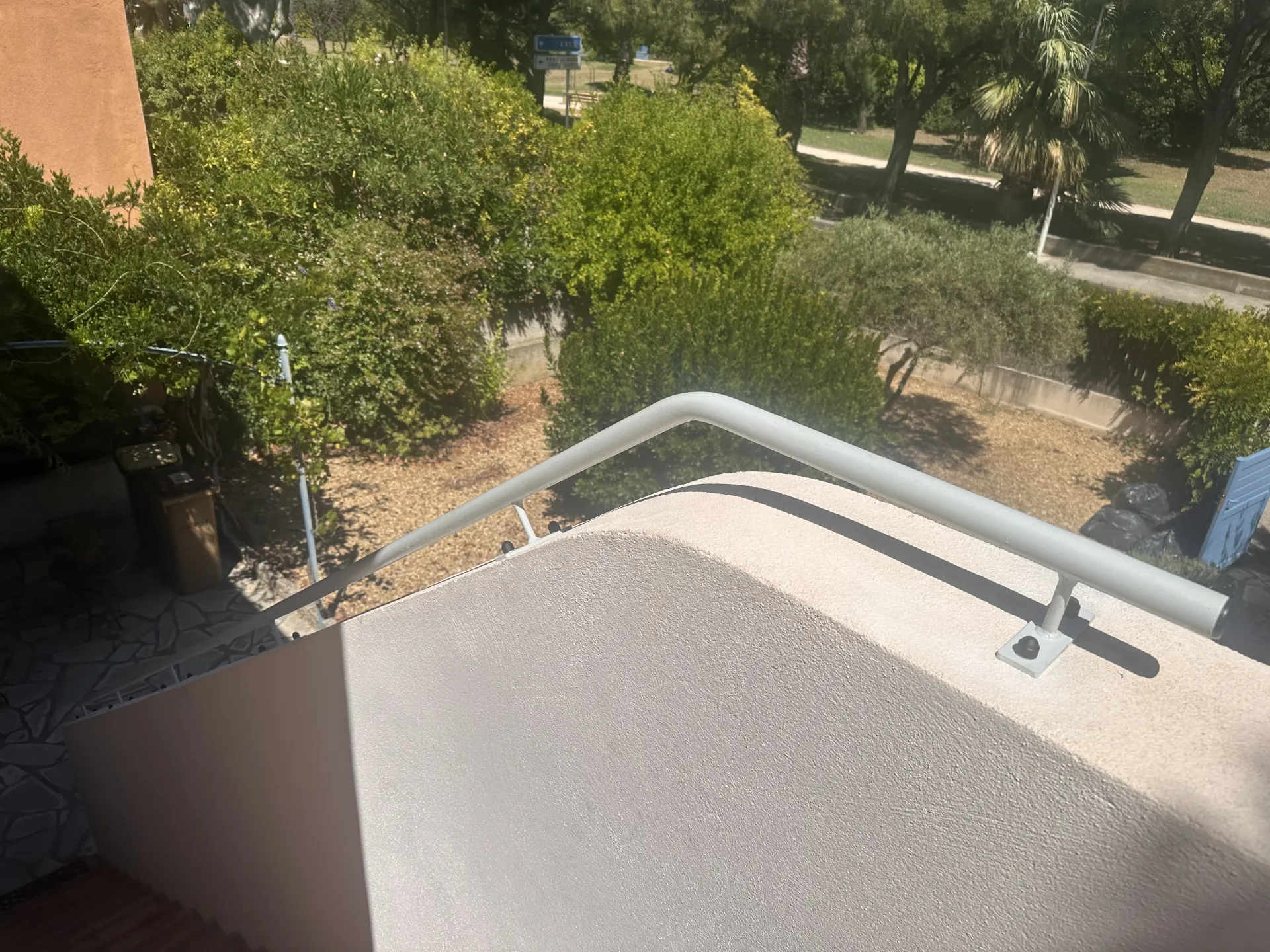 FABRICANT RAMPE DE SECURITE MAIN COURANTE ACCES ESCALIER EN FER SUR MESURE MARTIGUES 13 BOUCHES DU RHONE