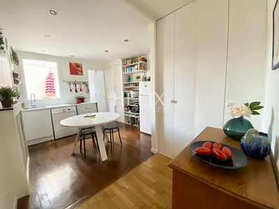 Appartement en duplex avec balcon, une minute du RER A à Saint Germain En Laye 3 pièce(s) 58.96 m2
