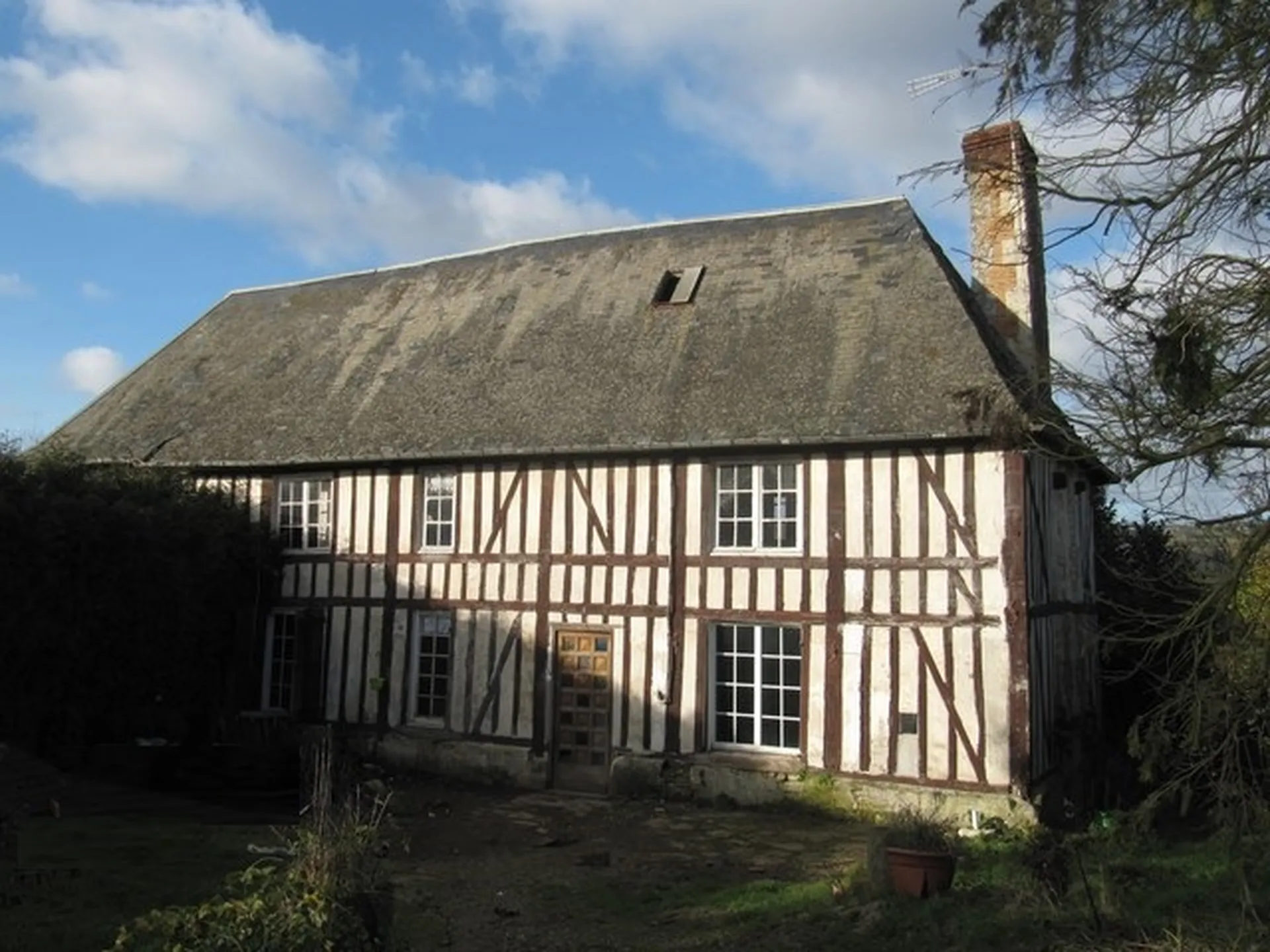 MAISON NORMANDE A COLOMBAGES A VENDRE PROCHE DEAUVILLE