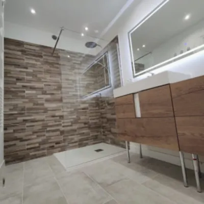 Rénovation de salle de bain dans une maison