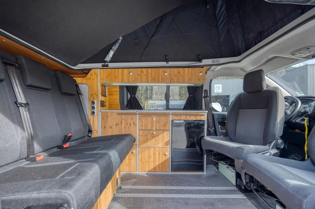 Aménagement intérieur d'un fourgon à Paris
