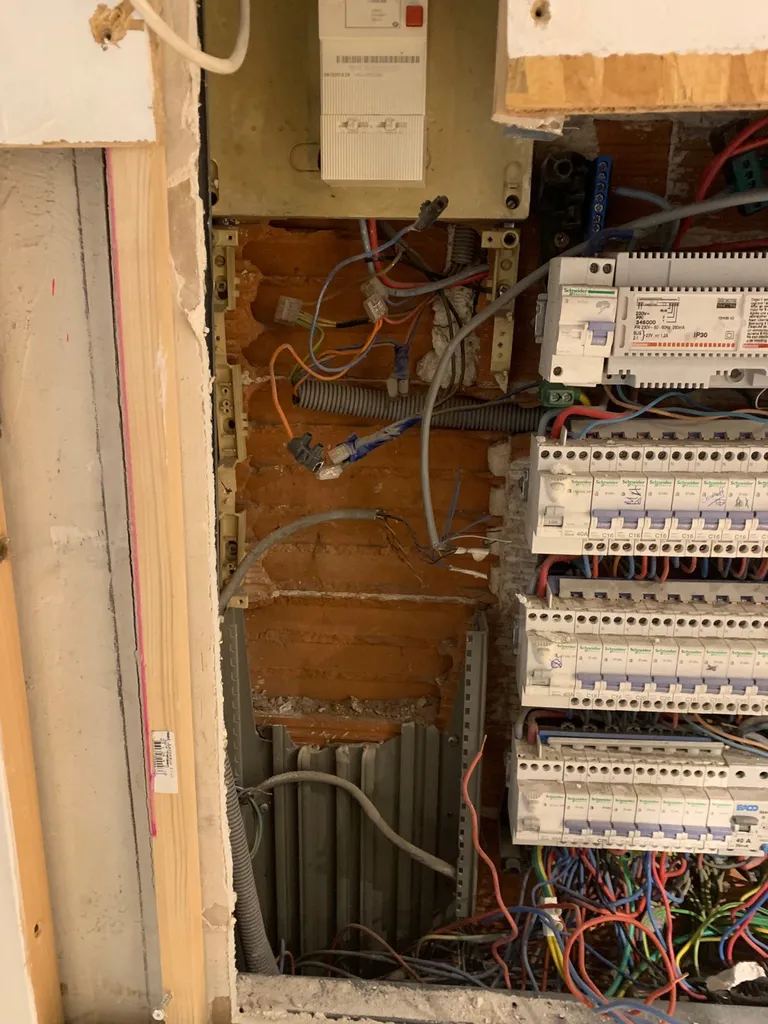 Mise aux normes tableau électrique sur la commune de Marseille