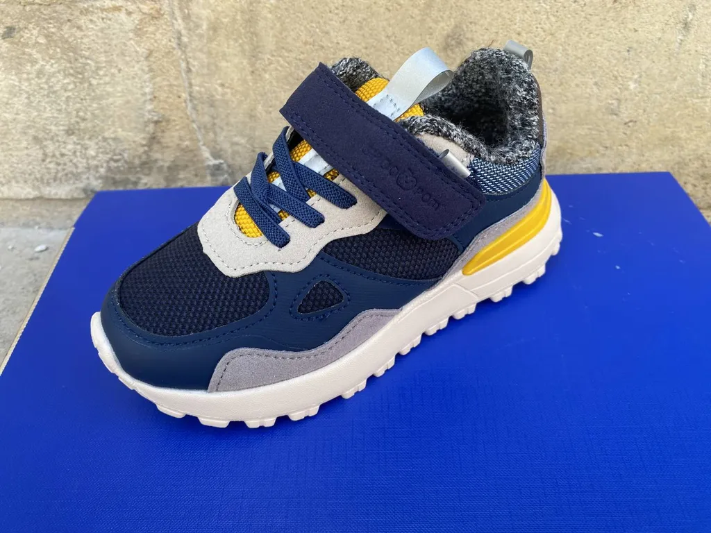 sneakers garçons shoo pom près de Saint André de Cubzac