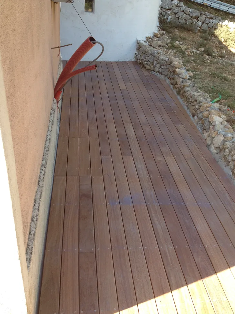 Terrasse en bois exotique Cumaru à Rians