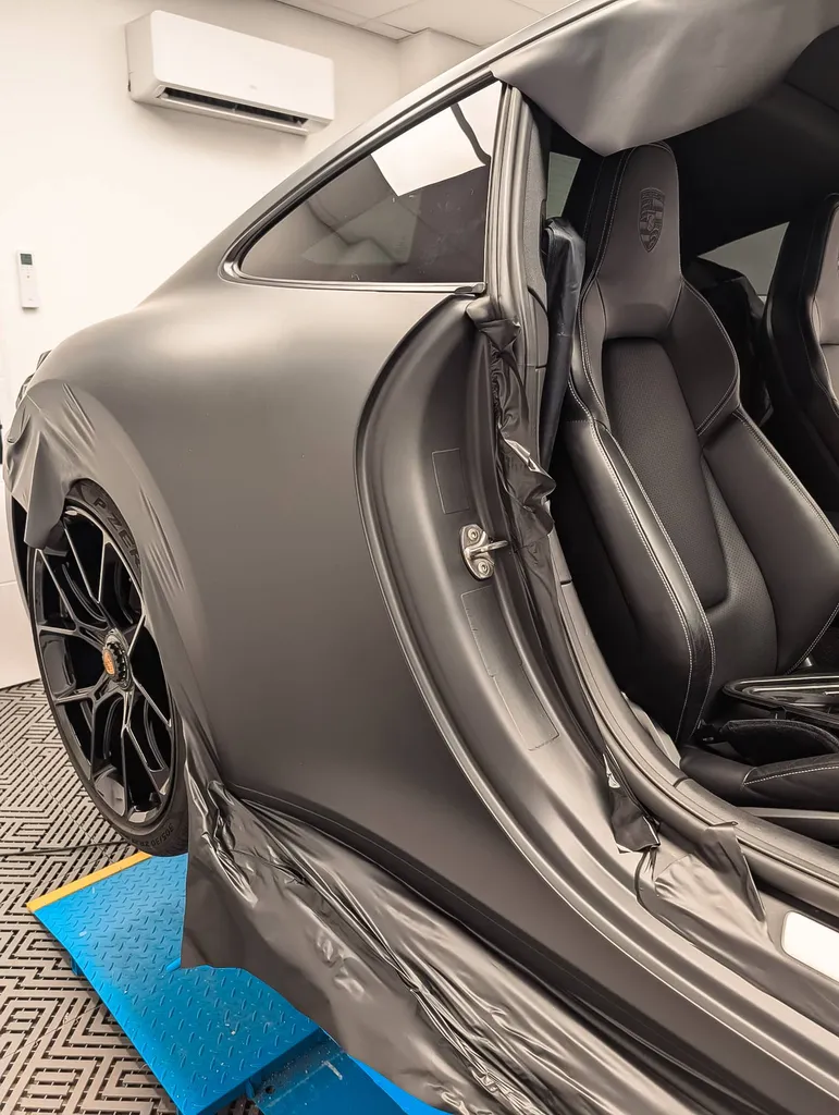 * Changer couleur voiture covering sur sportive haut de gamme