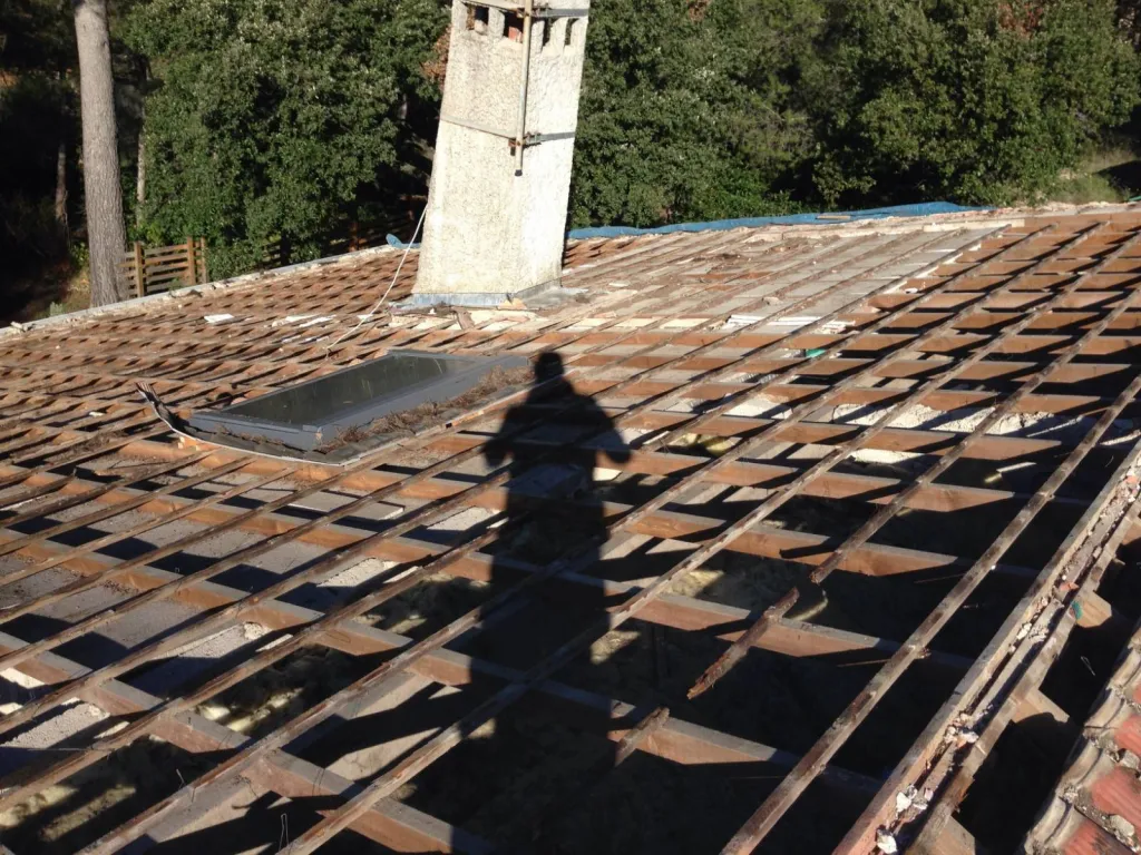 dépose toiture avec évacuation des gravats sur aix en provence