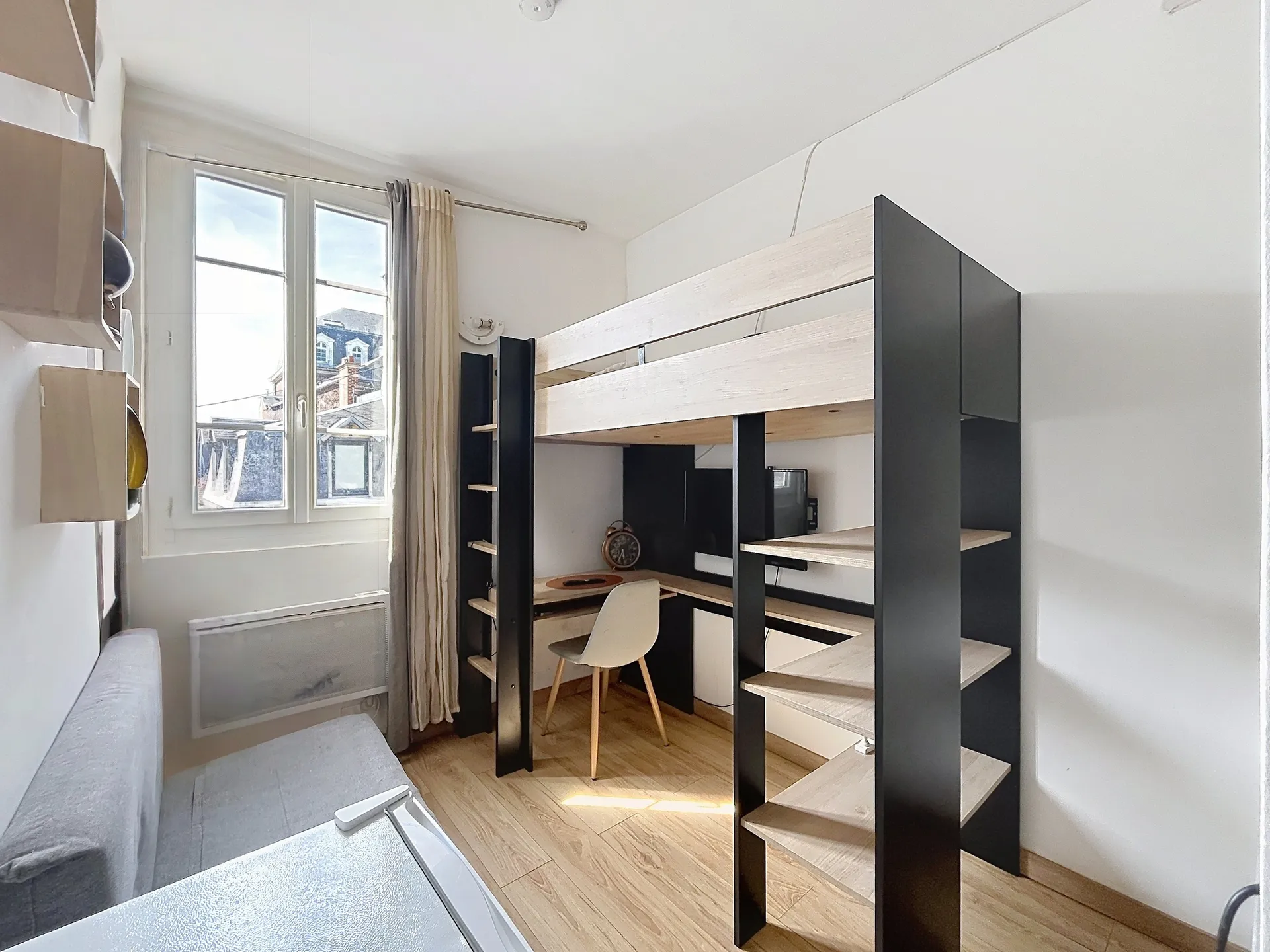 Studio 1 pièce 10 m²