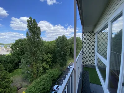 Le Pecq Centre - Appartement 3 pièces traversant en étage élevé avec ascenseur et vue dégagée sur la verdure
