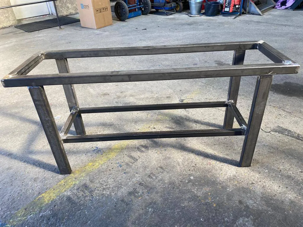 FABRICATION MEUBLE ACIER METALLIQUE SUR MESURE A FOS SUR MER 