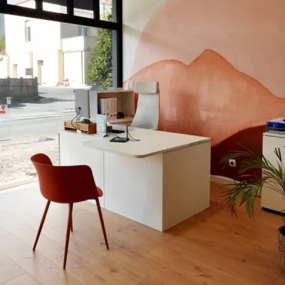 Aménagement intérieur optimisant le parcours client, par l’Atelier D. architecte d’intérieur à Bordeaux.