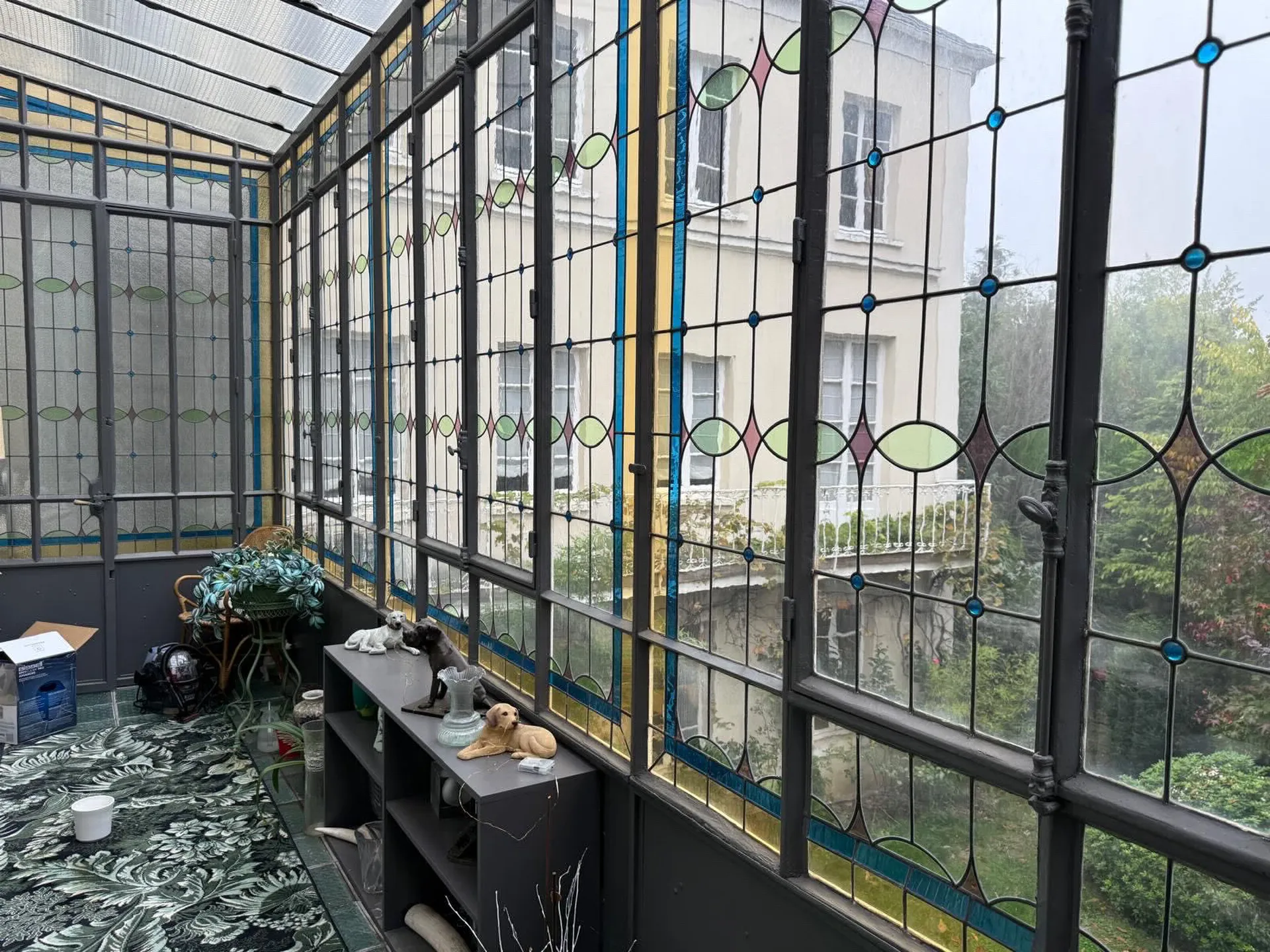 A vendre à Saint Germain en Laye un bien d'exception de 770 m² à usage mixte professionnel et habitation
