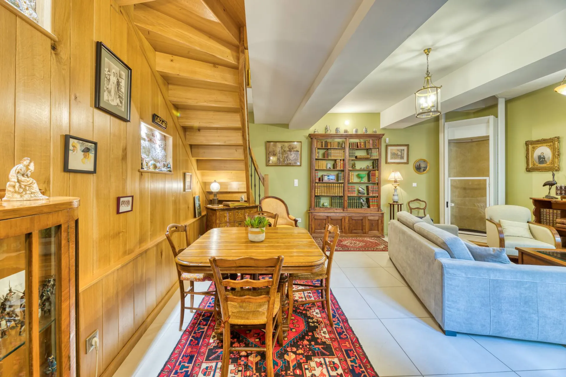 A vendre cette maison exceptionnelle à vendre, alliant l'authenticité de 1693 à des équipements modernes, une oasis au cœur de Dieppe