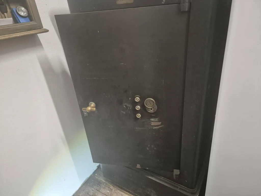 coffre ancien fichet dévérouillé à Namur puisque en panne