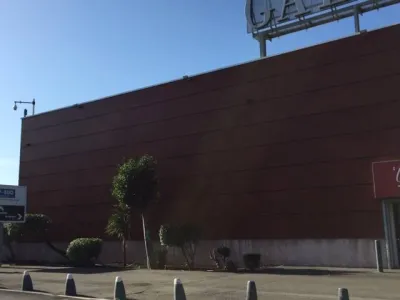 Taille près du cinéma Pathé