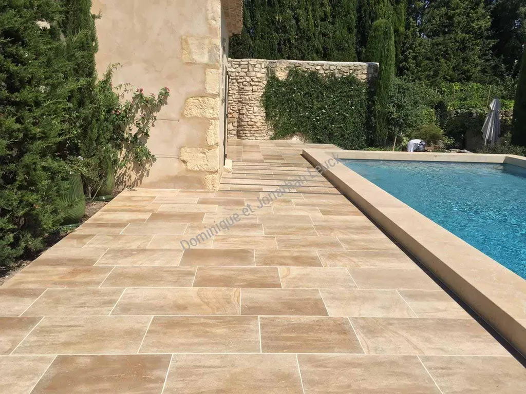 Dalles en pierre de Bourgogne type Beauval