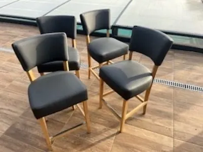 Comment refaire l'assise d'un tabouret de bar à Bordeaux ?