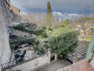 Maison de village 3 pièce(s) 2 chambre(s) 40 m² Lorgues (83510)